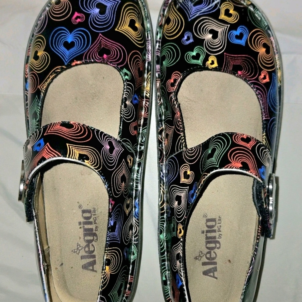 Alegria Heart Pattern Mary Jane Shoes